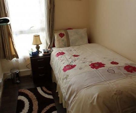 Julius Lodge Bexleyheath Værelse billede